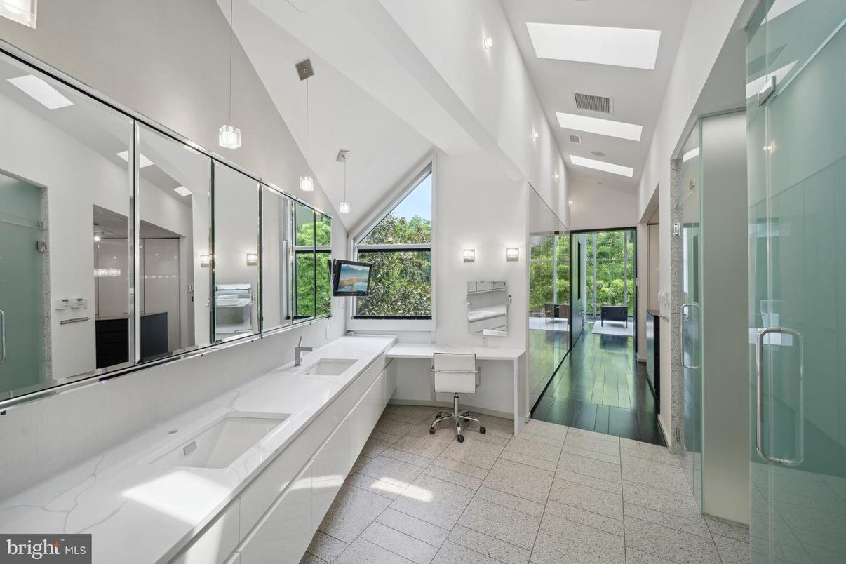 Bathroom, Interior, Pendant Lights