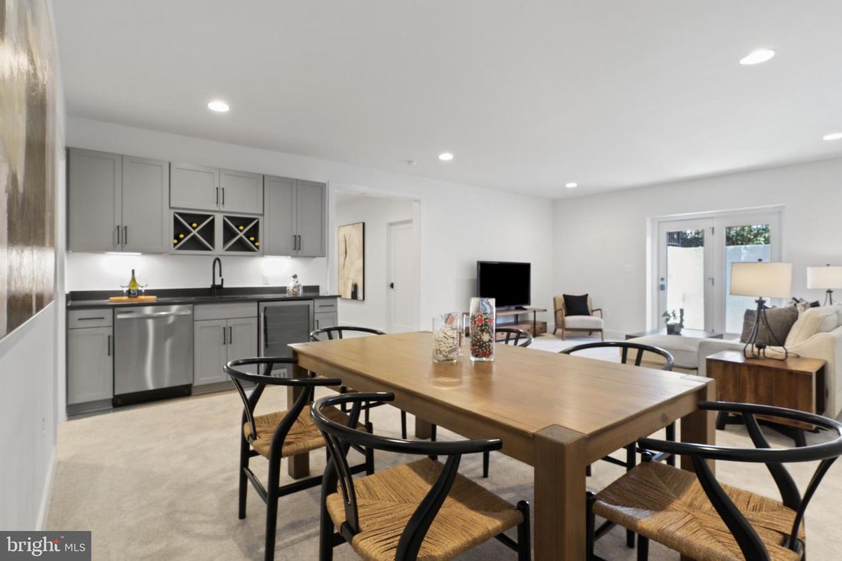 Dining room, Interior, Kitchen, Recessed Lighting
