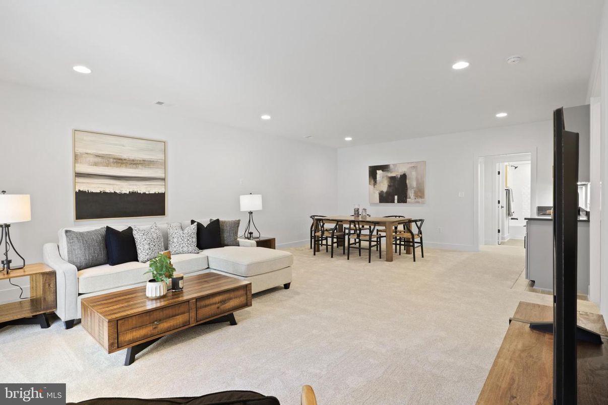 Dining room, Interior, Living room, Recessed Lighting