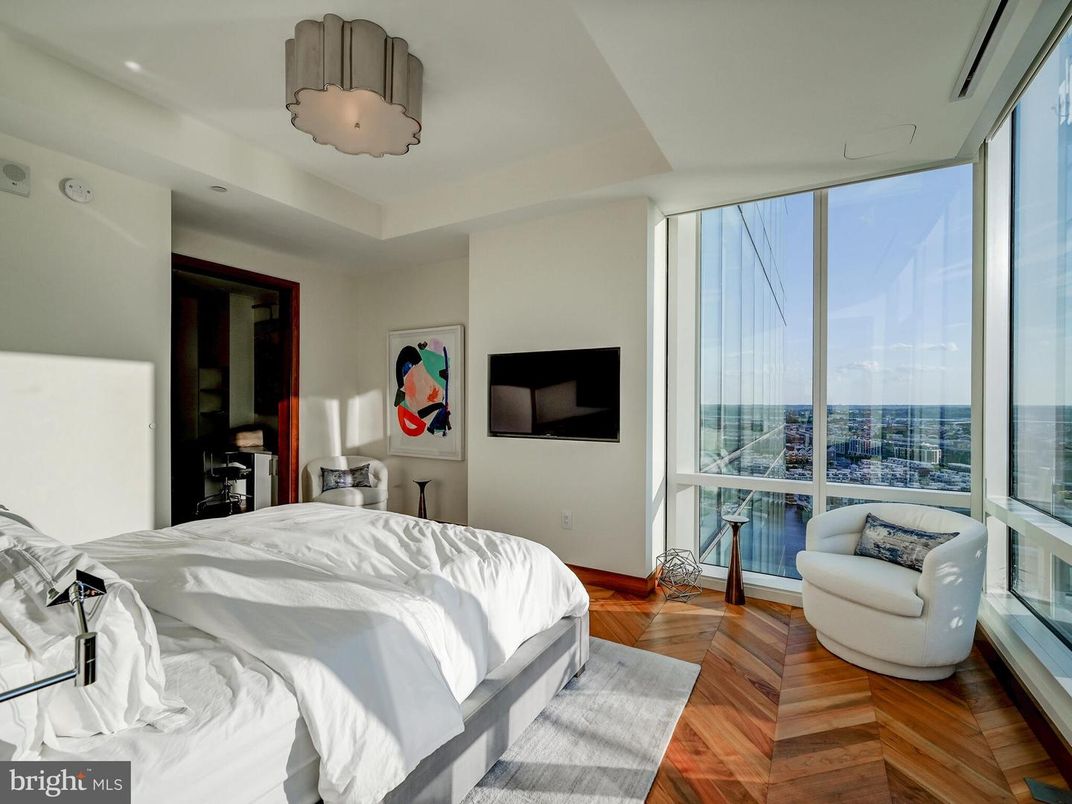 Bedroom, Interior, Pendant Lights, Wood Texture Flooring