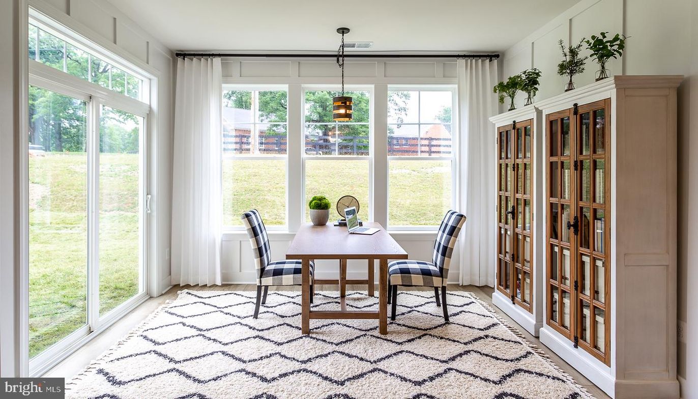 Dining room, Interior, Pendant Lights, Sun Room