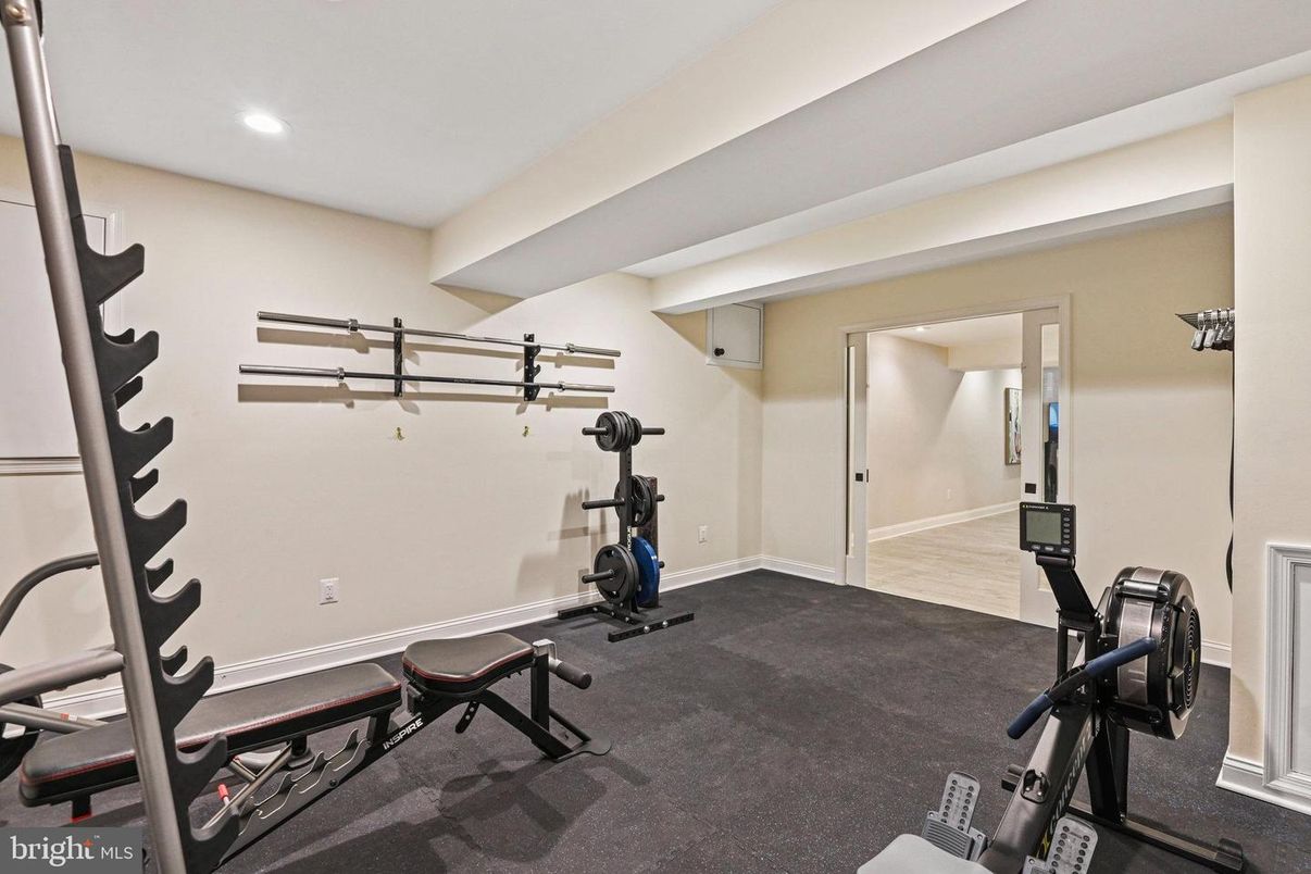Fitness Equipment, Interior, Recessed Lighting