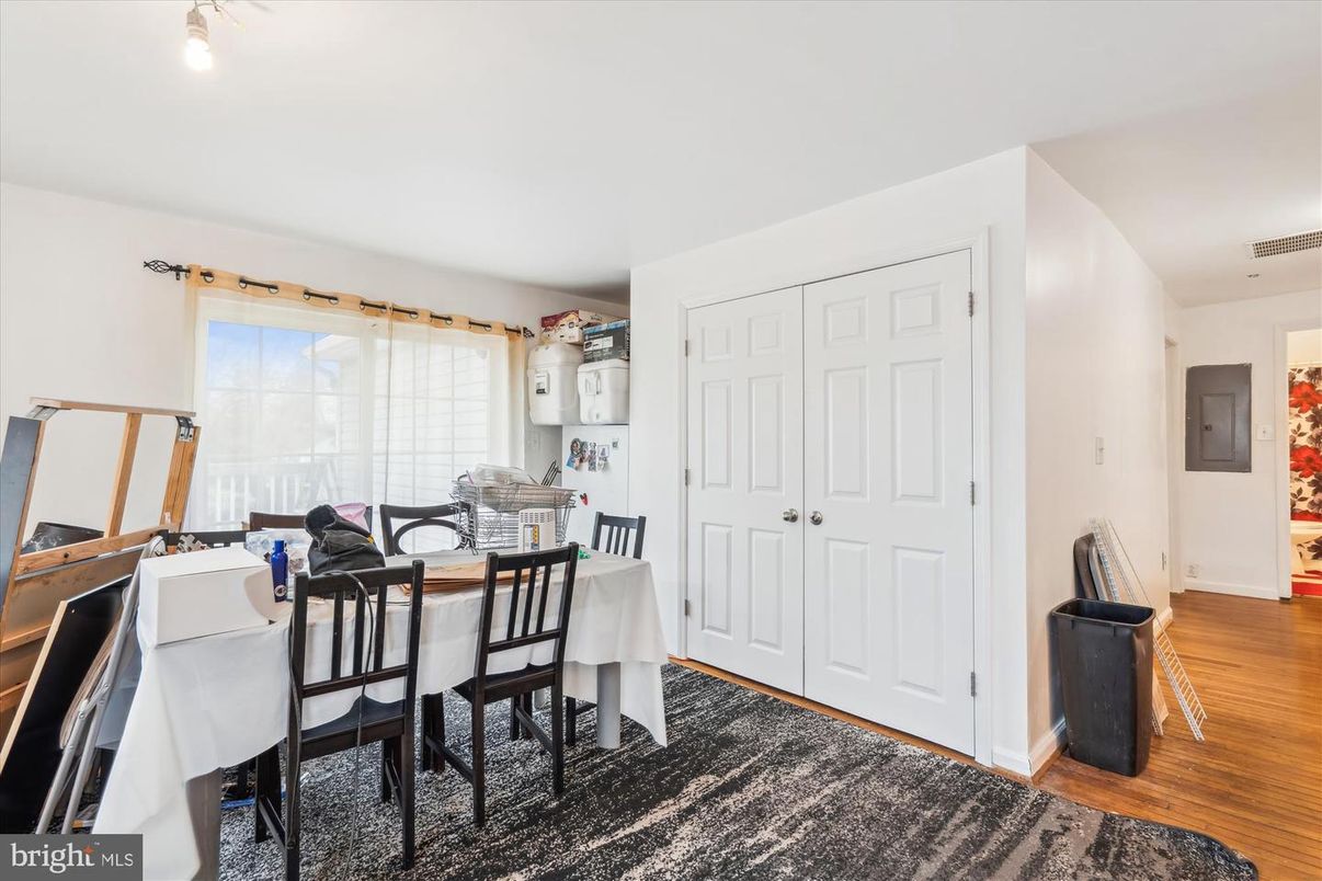 Dining room, Interior, Wood Texture Flooring