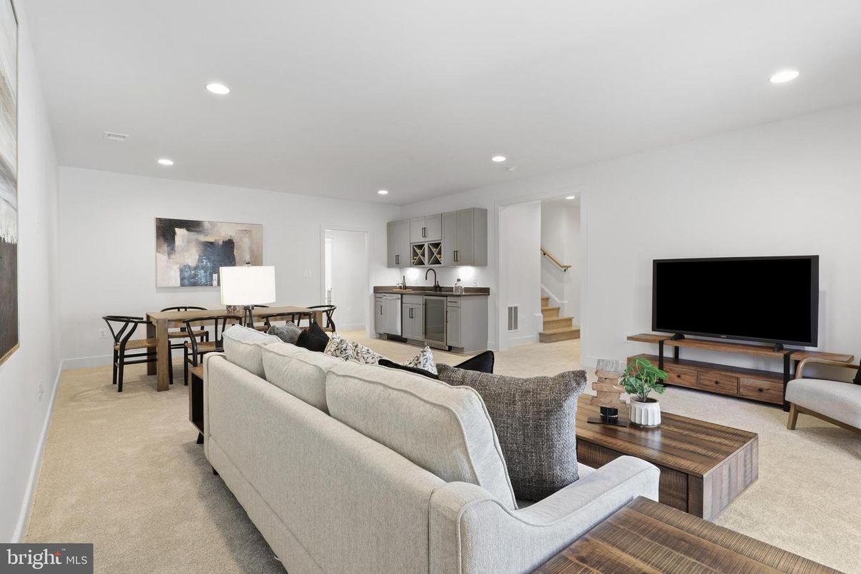Dining room, Interior, Living room, Recessed Lighting