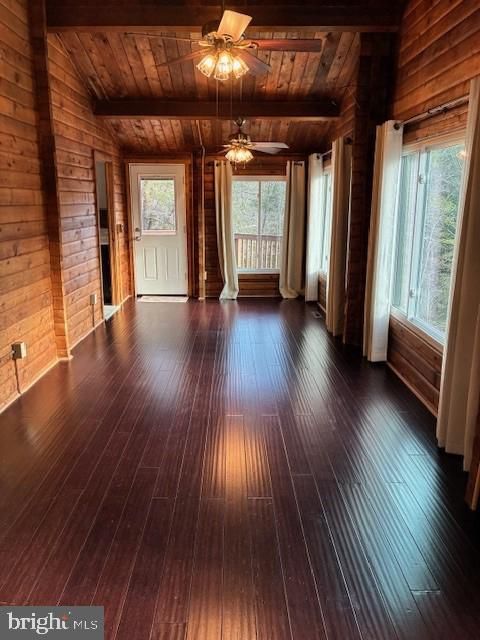 Empty room, Interior, Wooden Beams, Wooden Ceilings, Wood Texture Flooring, Wooden Walls