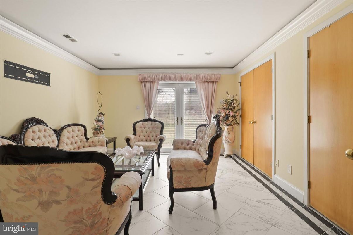 Interior, Living room, Marble, Recessed Lighting