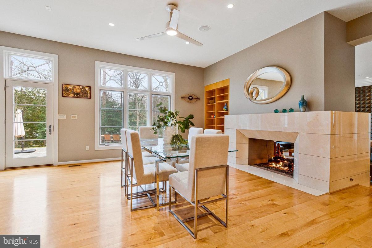 Dining room, Fireplace, Interior, Recessed Lighting, Wood Texture Flooring
