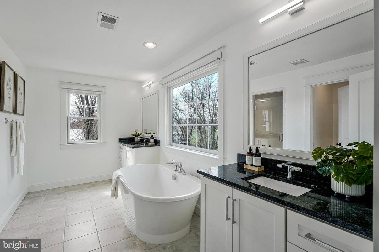Bathroom, Dual Sink Vanities, Free Standing Baths, Interior, Marble, Recessed Lighting