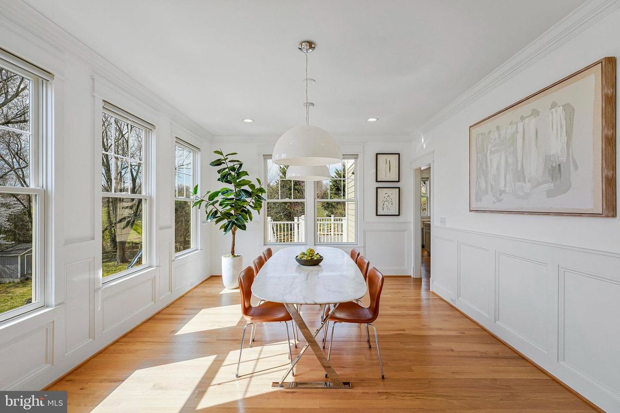 Dining room, Interior, Pendant Lights, Recessed Lighting, Wood Texture Flooring