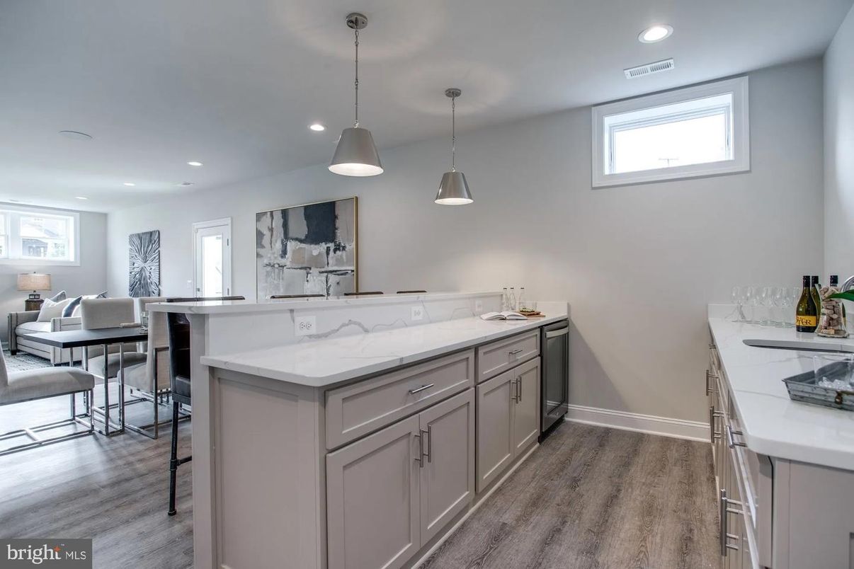 Interior, Kitchen, Pendant Lights, Recessed Lighting, Wood Texture Flooring