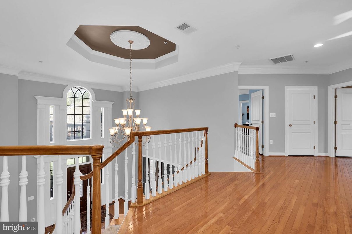 Chandelier, Interior, Recessed Lighting, Wood Texture Flooring