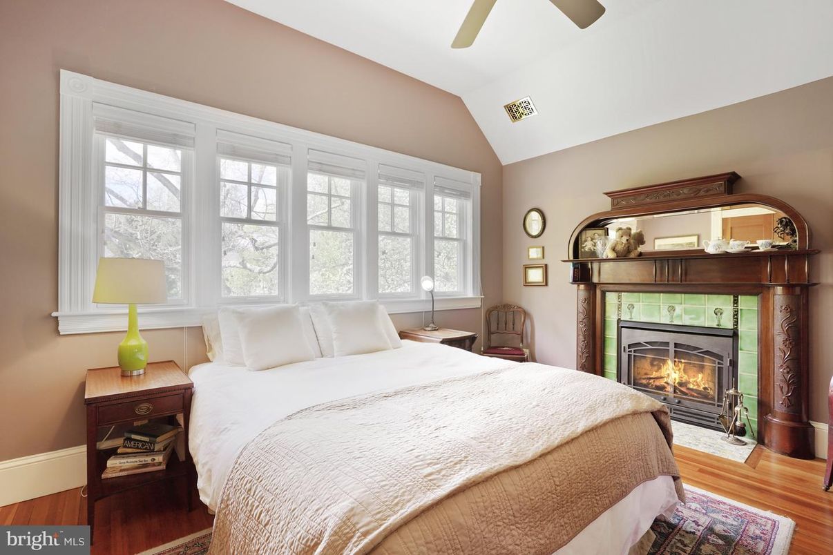 Bedroom, Fireplace, Interior, Wood Texture Flooring