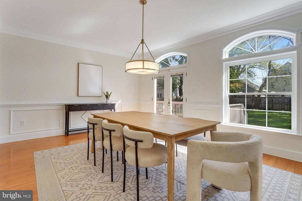 Dining room, Interior, Pendant Lights, Wood Texture Flooring