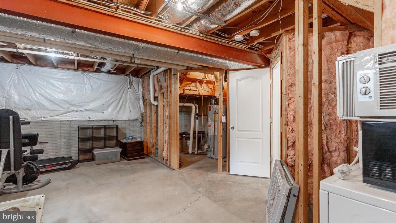 Interior, Utility Closets, Washer