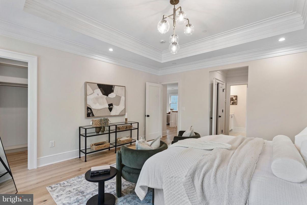 Bedroom, Interior, Pendant Lights, Recessed Lighting, Wood Texture Flooring