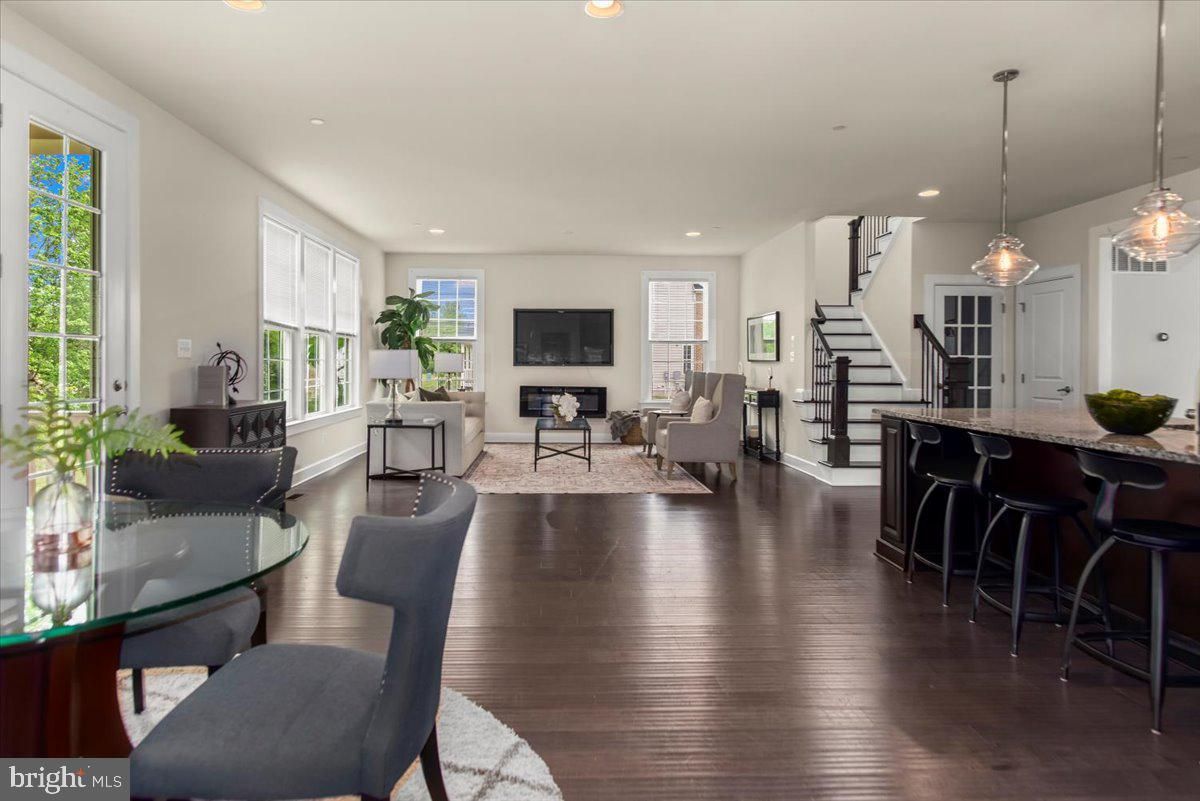 Dining room, Interior, Kitchen, Living room, Pendant Lights, Recessed Lighting, Wood Texture Flooring