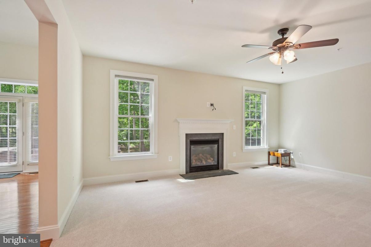 Empty room, Fireplace, Interior