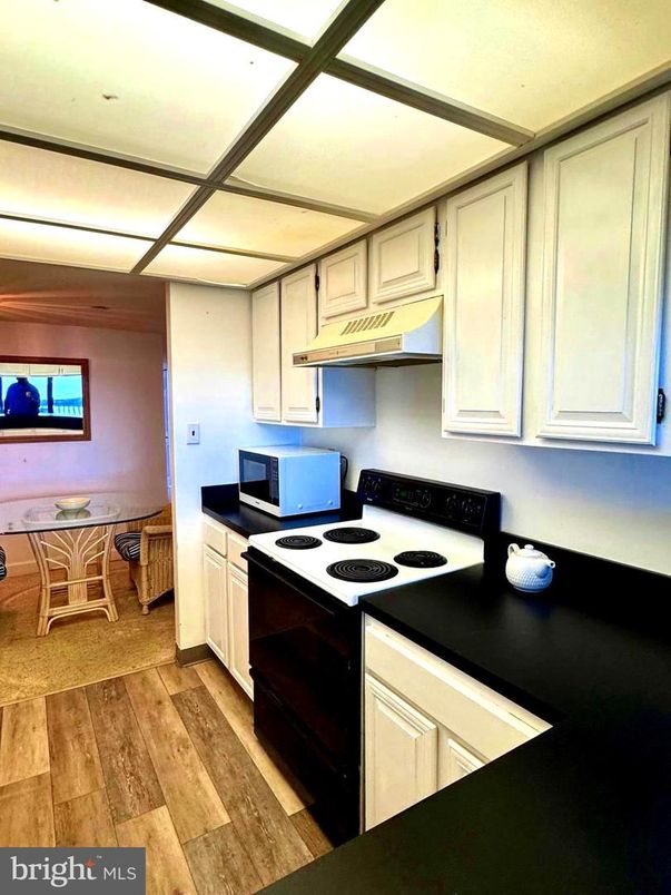 Dining room, Interior, Kitchen, Wood Texture Flooring