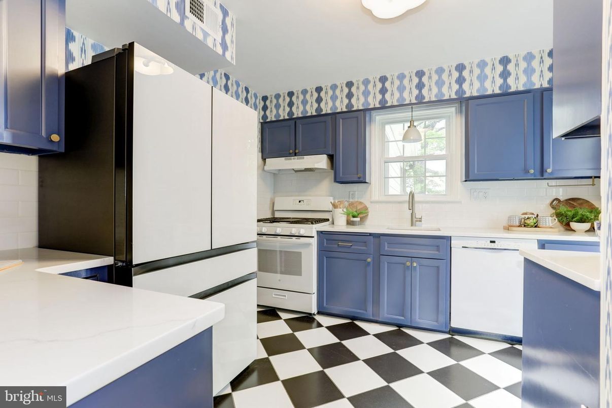 Interior, Kitchen, Pendant Lights