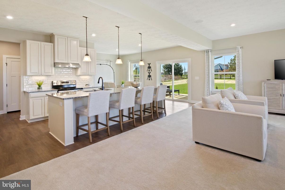 Interior, Kitchen, Living room, Pendant Lights, Recessed Lighting, Stainless Steel Appliances, Wood Texture Flooring