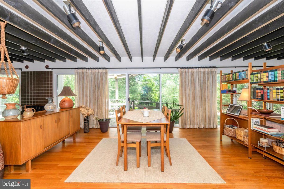 Dining room, Interior, Wood Texture Flooring