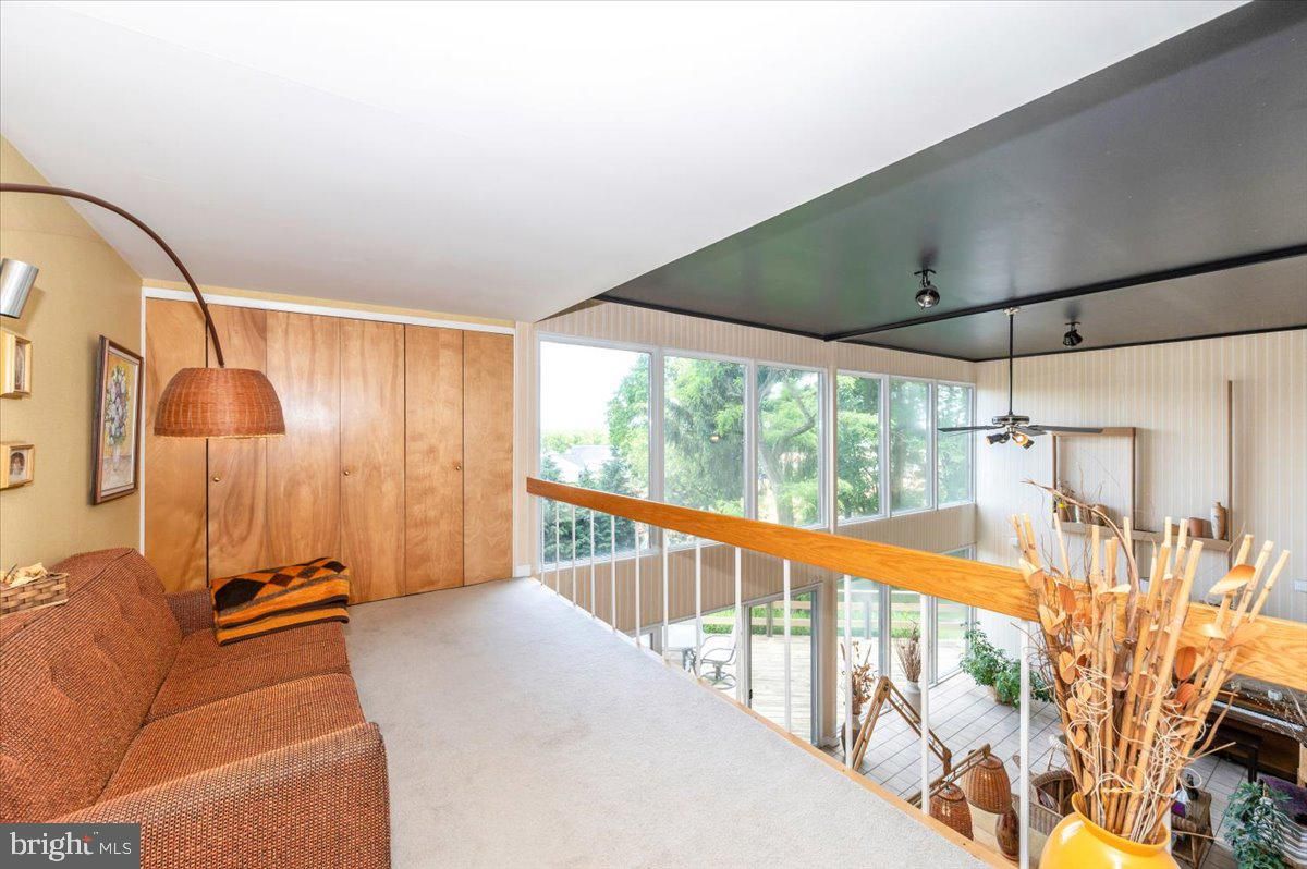 Interior, Wooden Walls