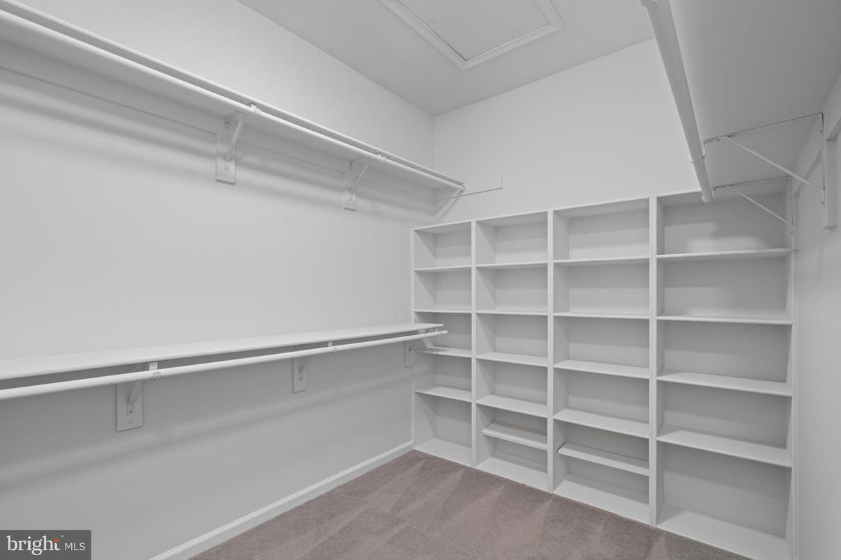 Interior, Walk-in Closets