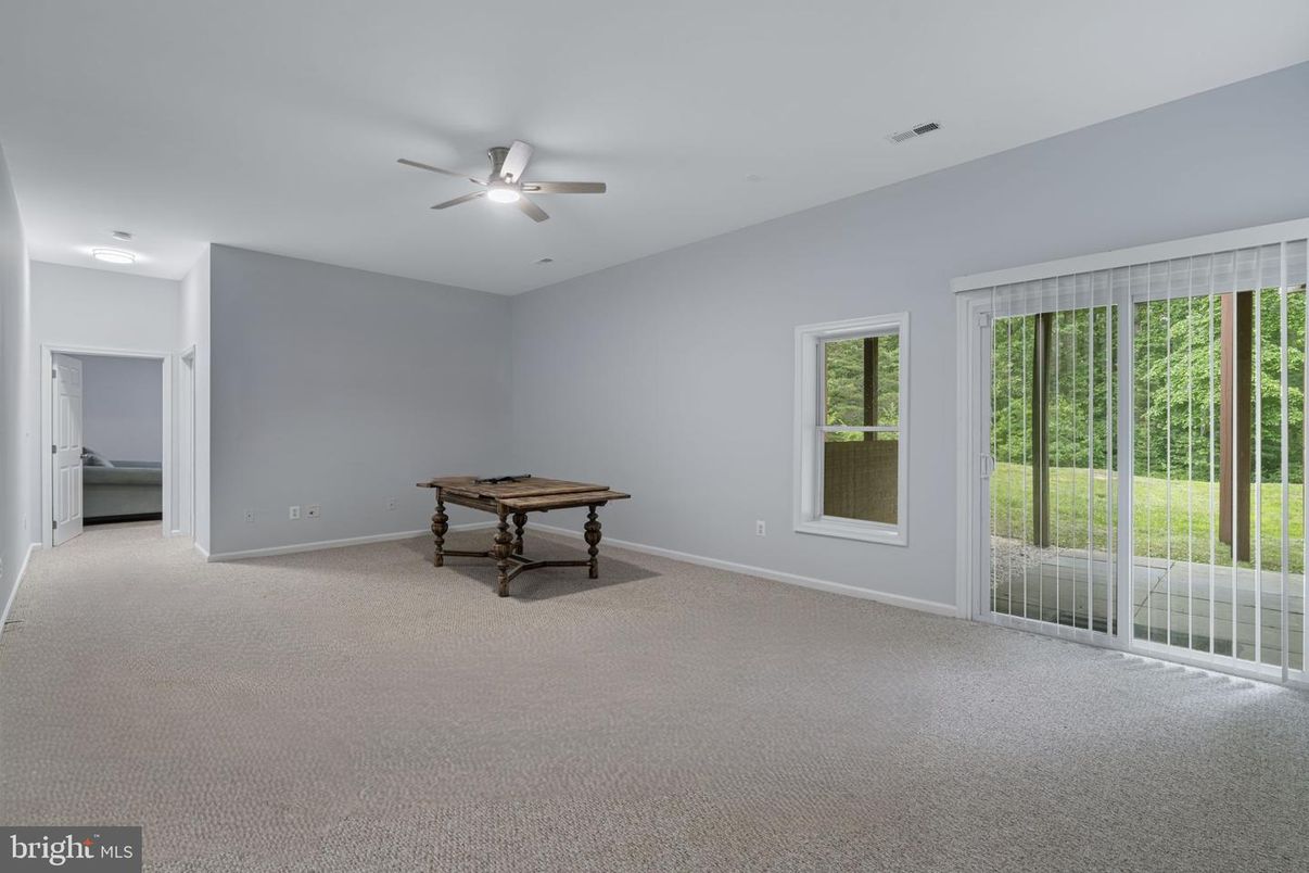 Empty room, Game Room, Interior