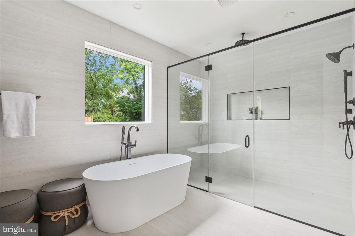 Bathroom, Free Standing Baths, Glass Shower, Interior, Recessed Lighting