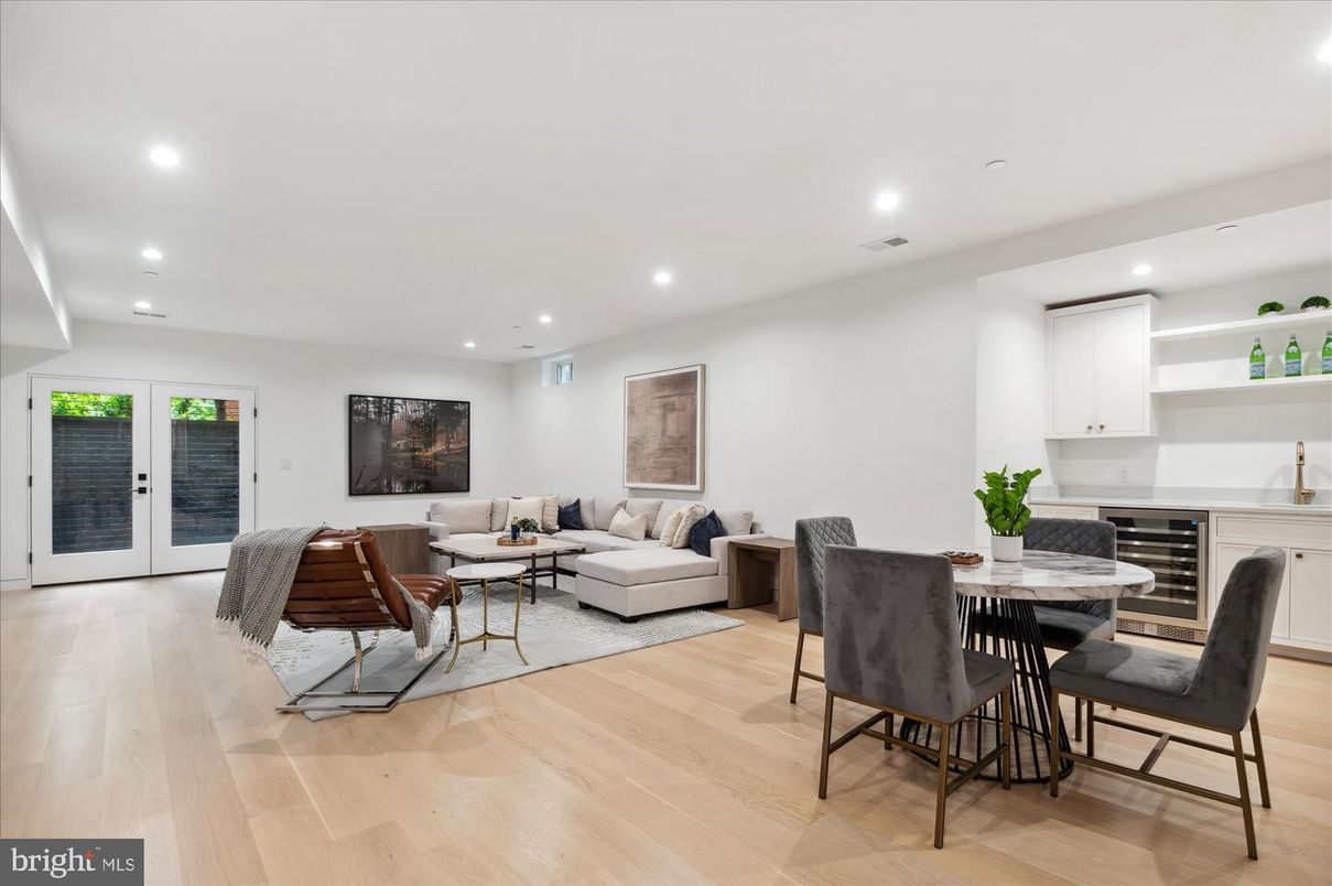 Dining room, Interior, Living room, Recessed Lighting, Wood Texture Flooring