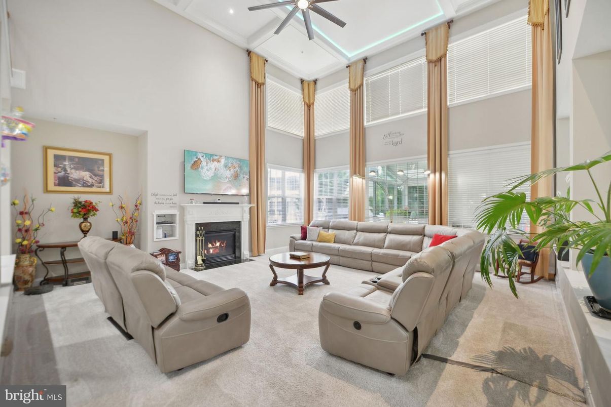 Fireplace, Interior, Living room, Recessed Lighting