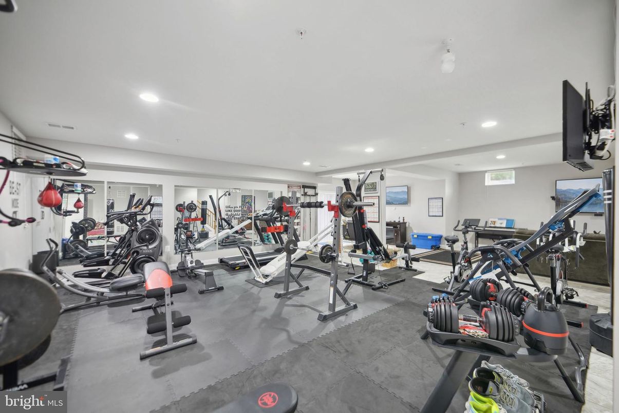 Fitness Equipment, Gym, Interior, Recessed Lighting
