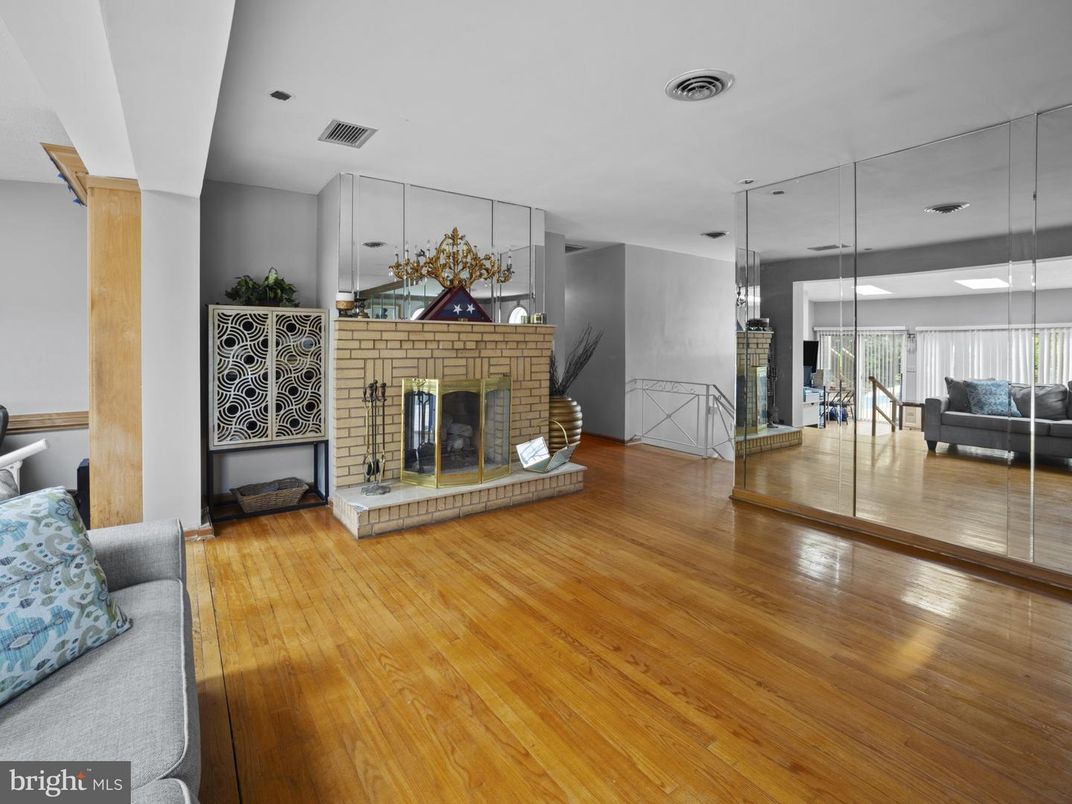 Fireplace, Interior, Pendant Lights, Recessed Lighting, Wood Texture Flooring