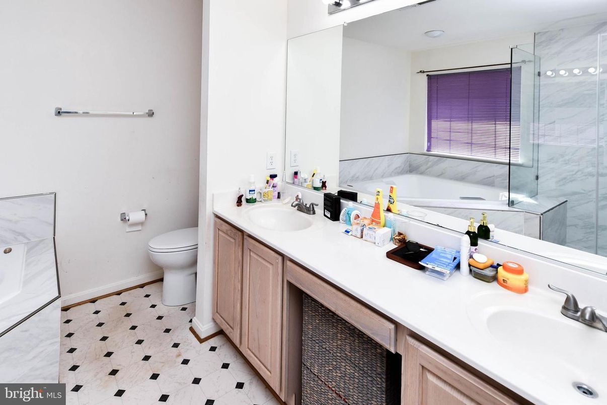 Bathroom, Dual Sink Vanities, Interior, Marble Walls
