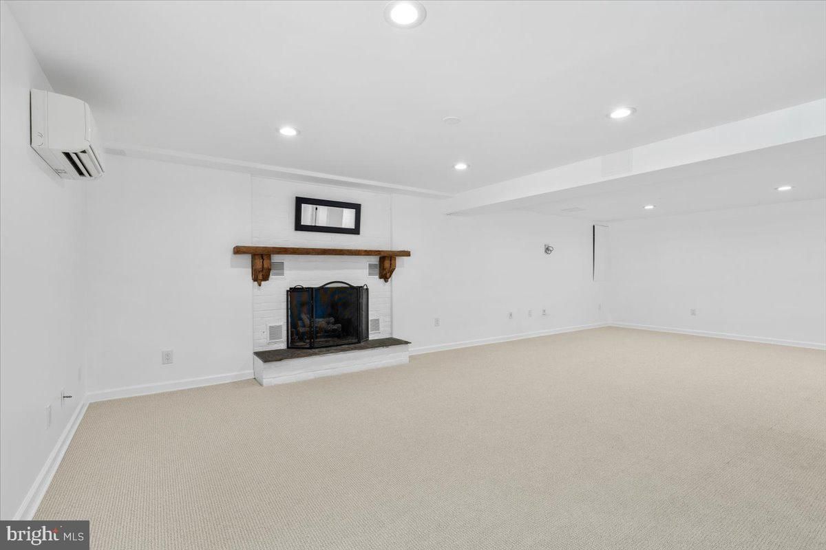 Empty room, Fireplace, Interior, Recessed Lighting