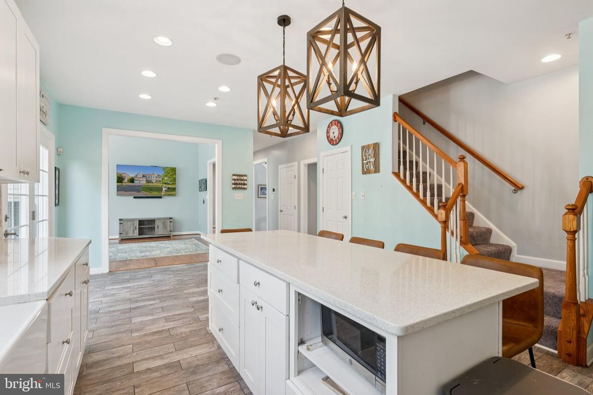 Interior, Kitchen, Pendant Lights, Recessed Lighting, Wood Texture Flooring