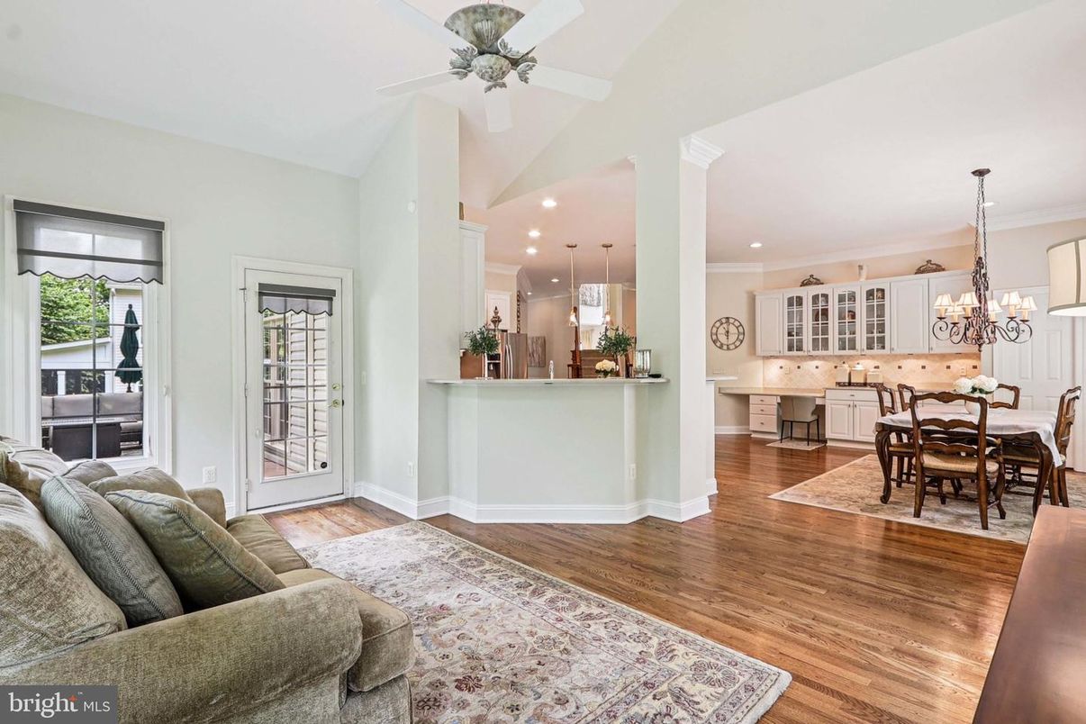 Chandelier, Dining room, Interior, Kitchen, Living room, Pendant Lights, Recessed Lighting, Wood Texture Flooring