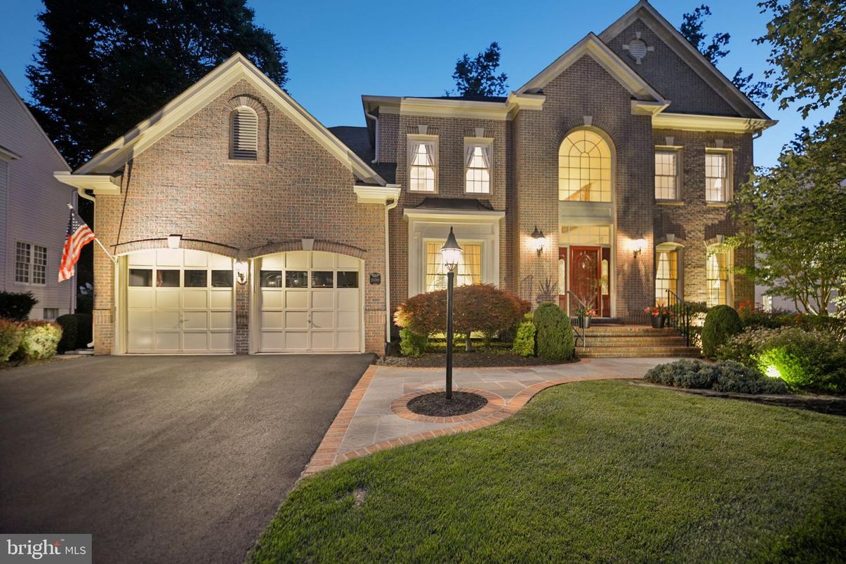 Attached, Exterior, Facade, Brick Facade, Brick Traditional