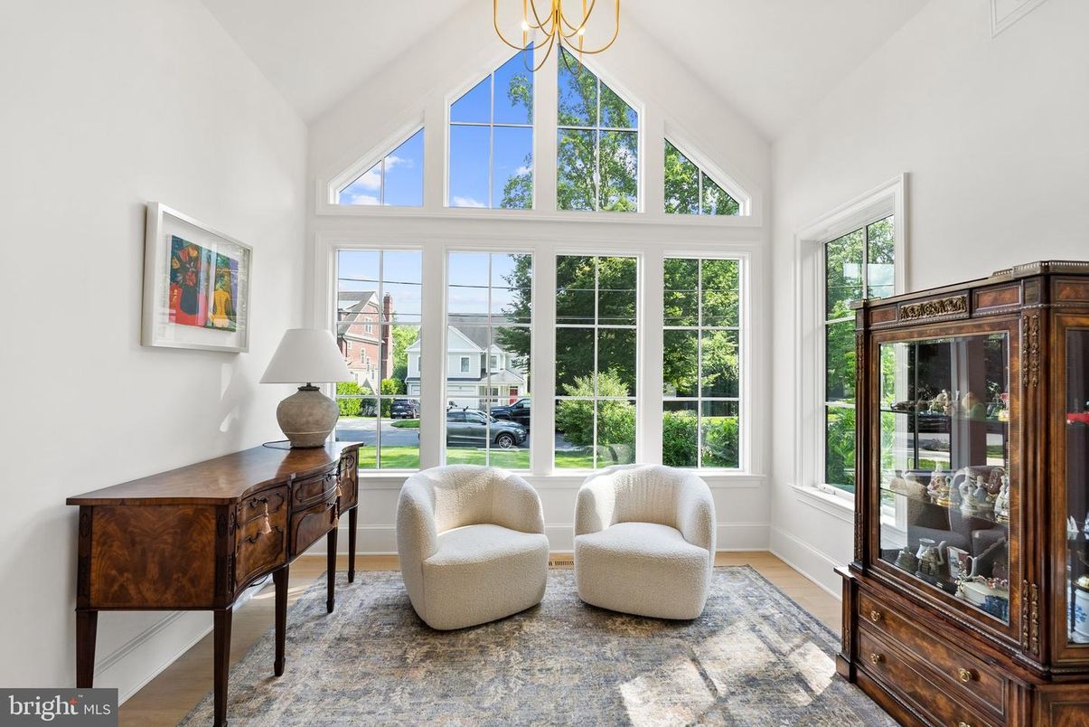 Interior, Sun Room, Wood Texture Flooring