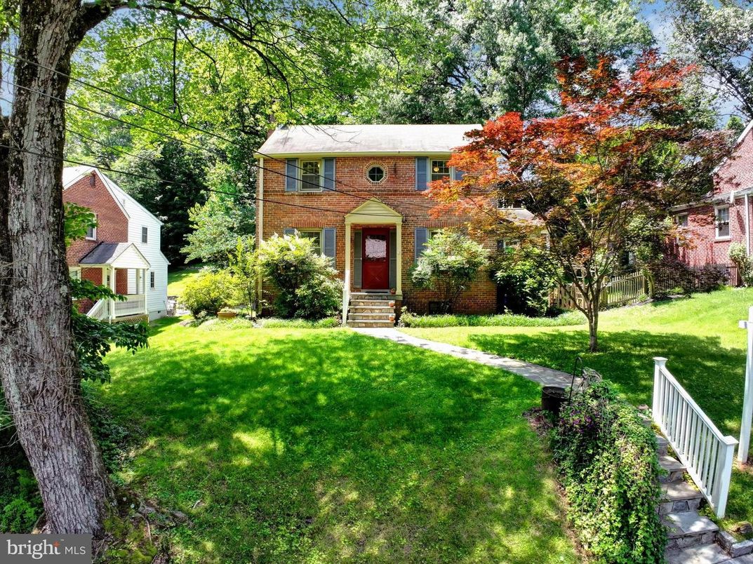 Backyard, Exterior, Facade, Brick Facade, Georgian