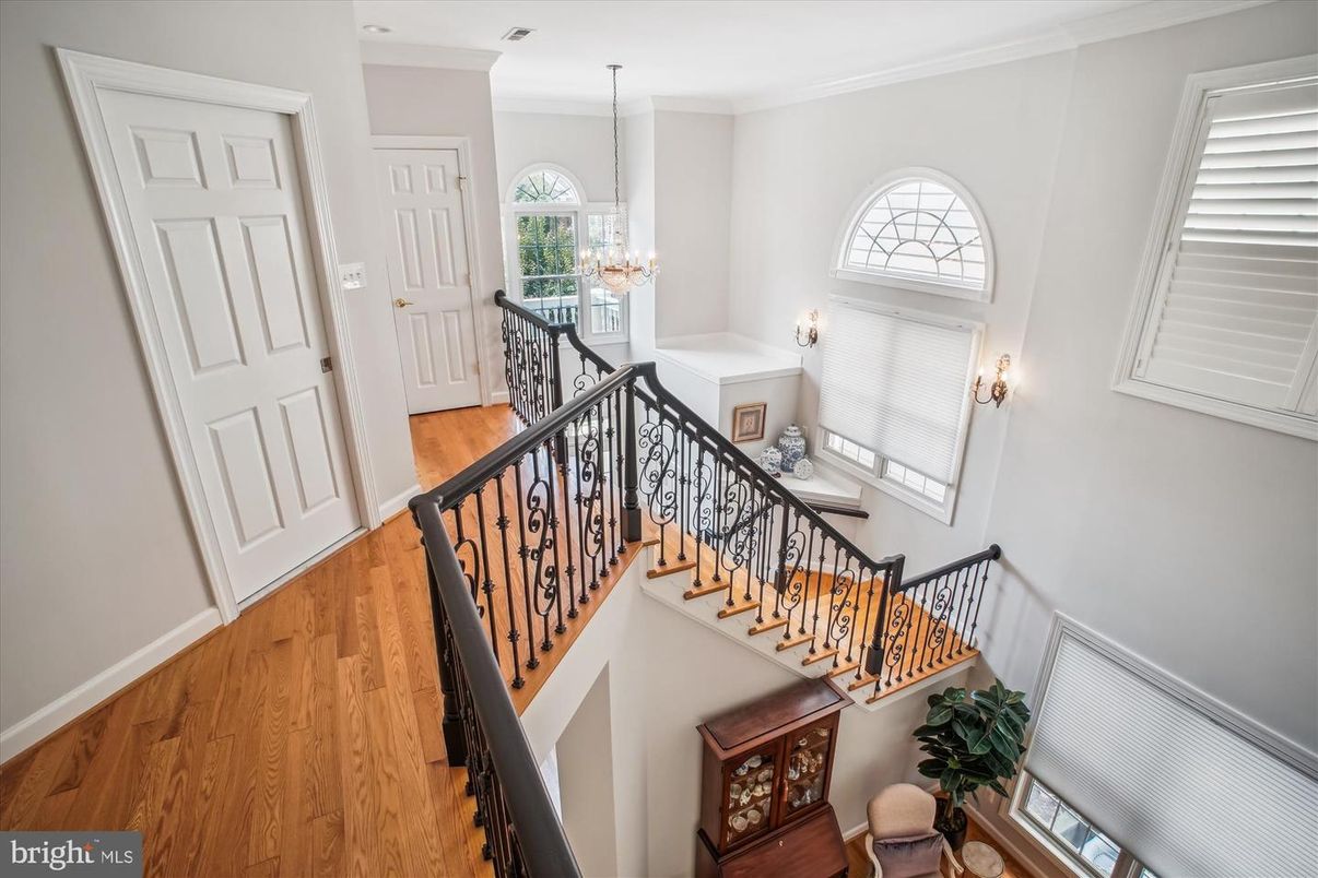 Chandelier, Interior, Wood Texture Flooring