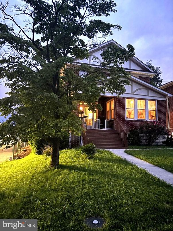 Backyard, Exterior, Facade, Brick Facade, Tudor Revival