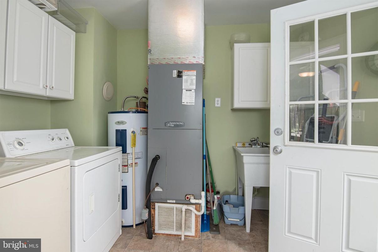 Interior, Washer