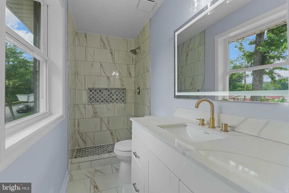 Bathroom, Interior, Marble, Marble Walls