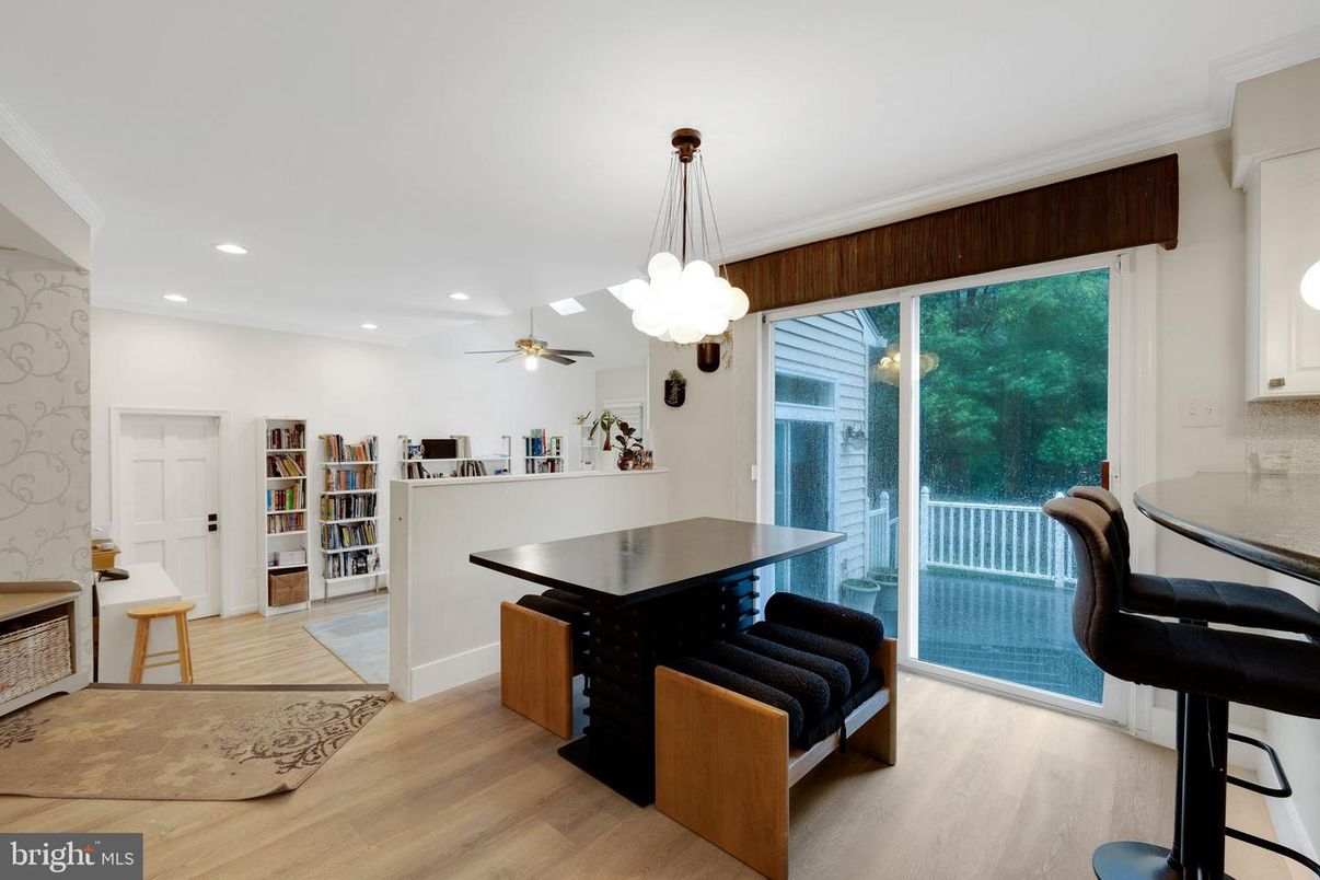 Dining room, Interior, Pendant Lights, Recessed Lighting, Wood Texture Flooring