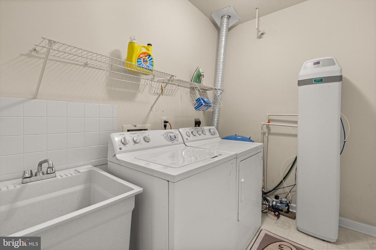 Interior, Utility Closets, Washer