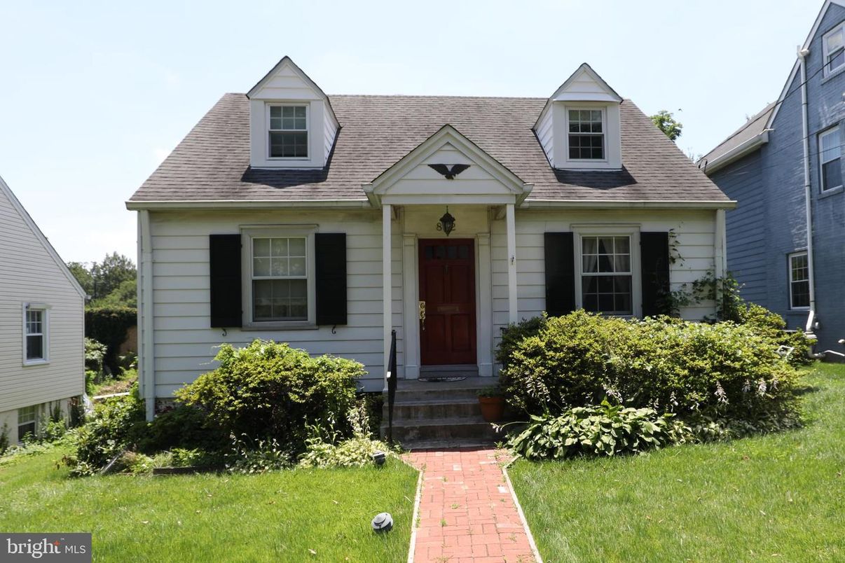 Exterior, Facade, Cape Cod