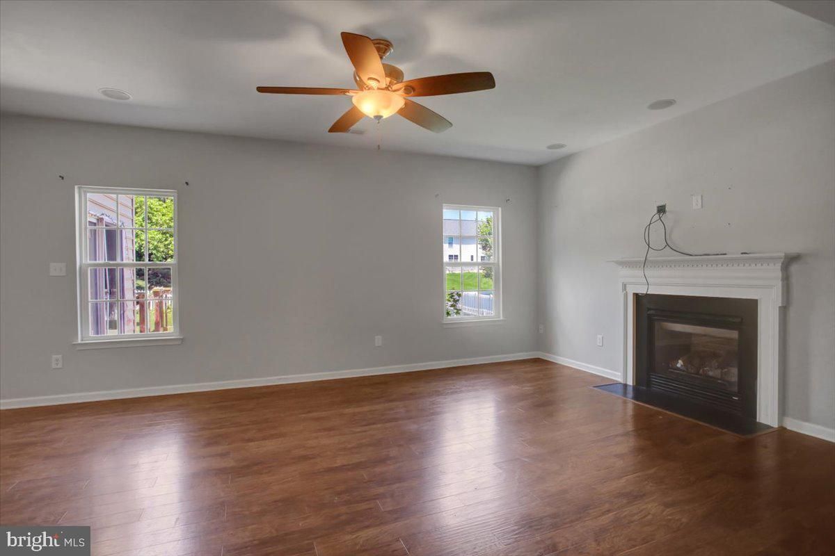 Empty room, Fireplace, Interior, Wood Texture Flooring
