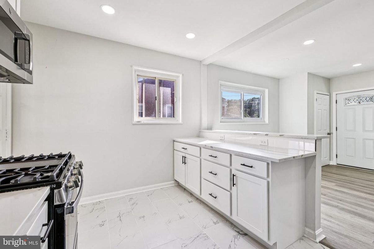 Interior, Kitchen, Marble, Recessed Lighting