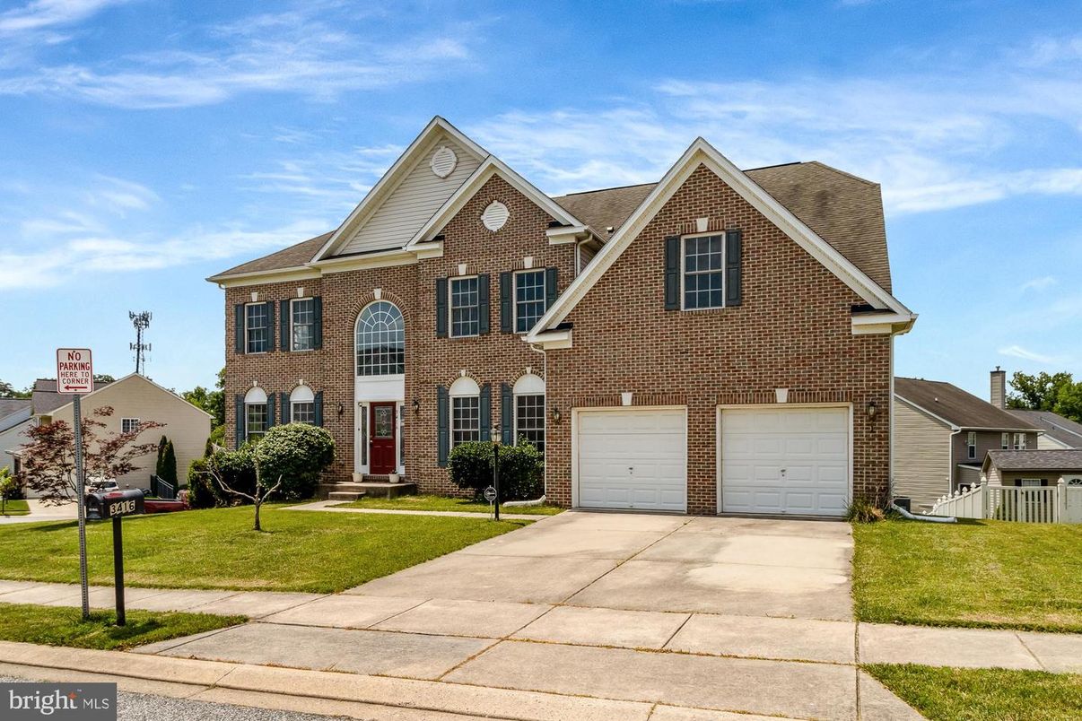 Attached, Exterior, Facade, Brick Facade, Brick Traditional